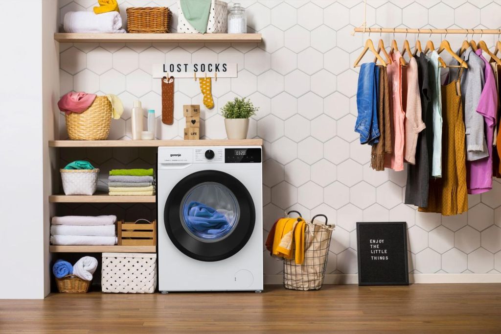 gorenje WNHEI74SAPS/DE Waschmaschine - Freistehend - Frontlader 7 kg Fassungsvermögen - 1400 U/min. - AquaStop - Weiß - 15 Programme