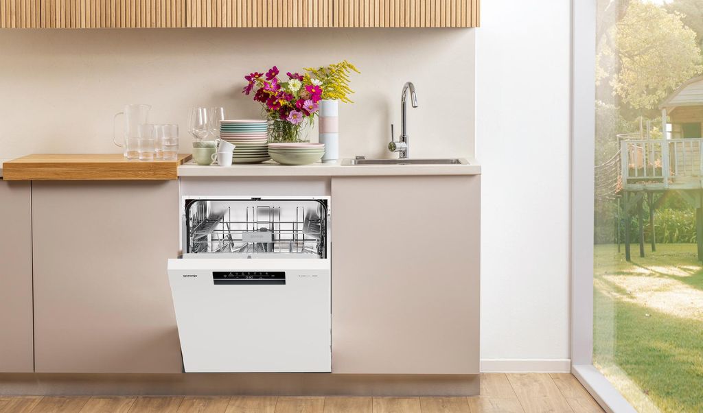 gorenje GU642D90W Geschirrspüler, unterbaufähig, 60cm, TotalAquaStop, Weiß