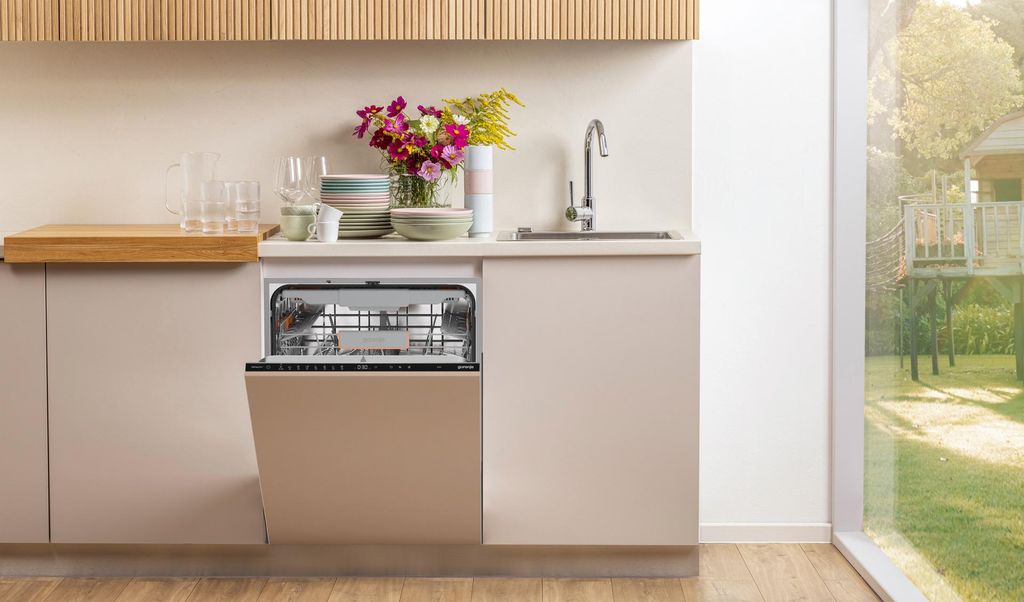 gorenje GV16B Geschirrspüler, vollintegrierbar, TotalDry, Nachtprogramm, SmartControl, 60cm